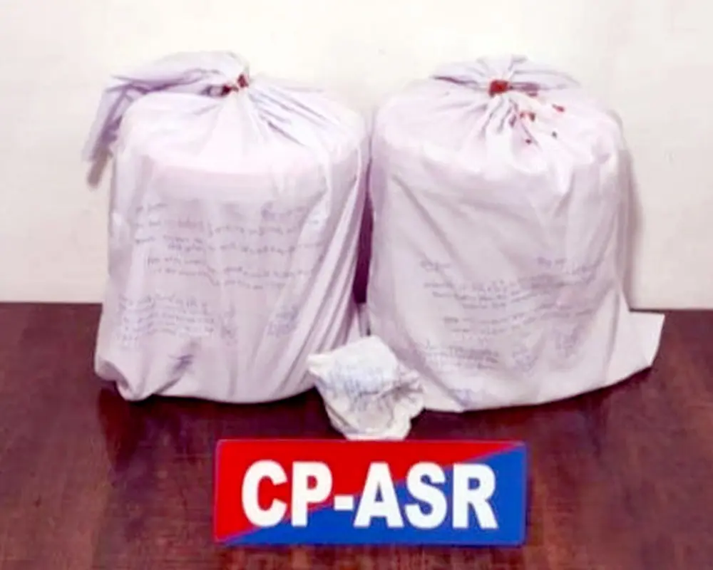 Cross-border drug smuggling case; Five arrested including eight kg 187 grams heroin.